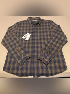 DKNY Dress Shirt Long Sleeve Size Large Men’s New With Tags